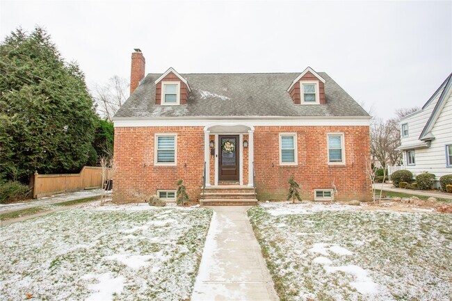 Foto del edificio - 66 Denton Ave