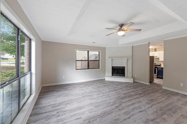 Building Photo - 1121 Brookstone Rd