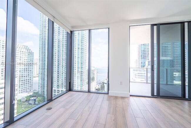 Foto del edificio - 1010 Brickell Ave