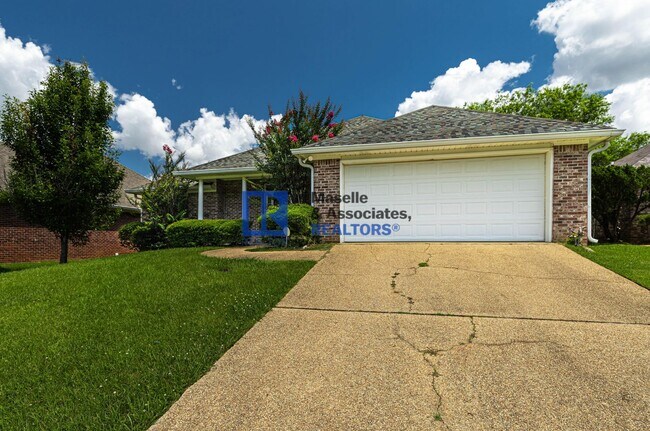Building Photo - 3 Bed/2 Bath Home in Brandon