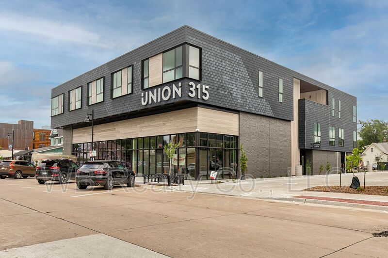 315 5th St Unit 301, West Des Moines, IA 50265 Condo for Rent in West Des Moines, IA