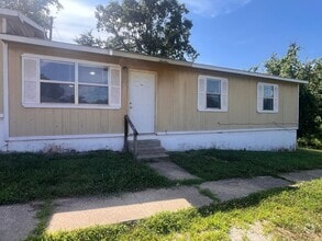 Building Photo - 15525 Tampa Rd