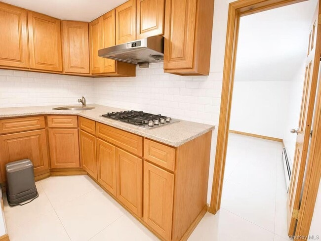 Foto del edificio - 50-46 69th Pl