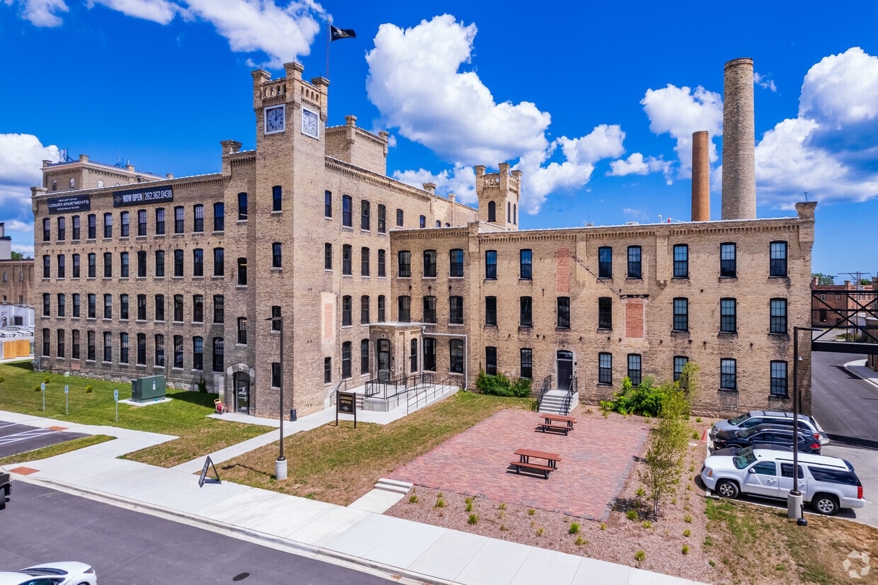 The William - The Williams