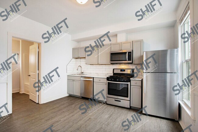 Building Photo - 216 Lexington #1 - Gorgeous 2 bedroom