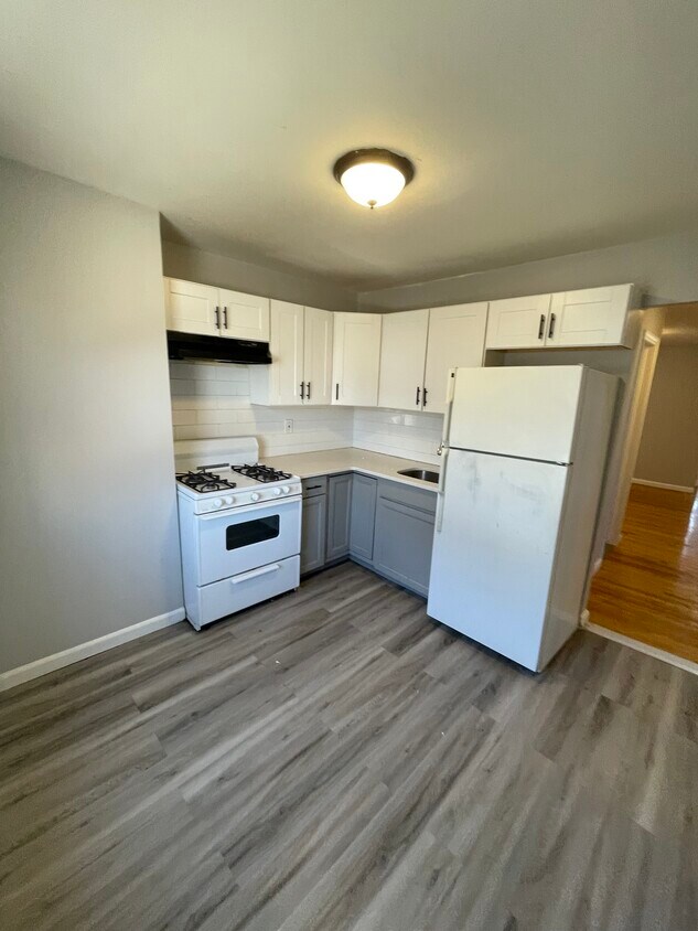 Foto principal - 191 Lembeck Ave