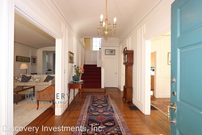 Building Photo - 4 br, 3 bath House - 73 Parkside Dr.