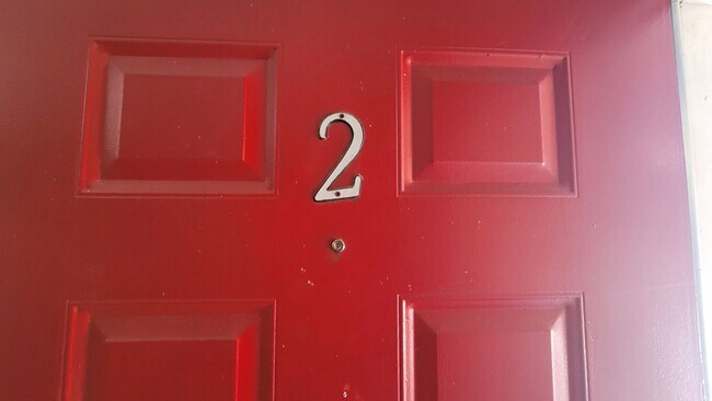 Foto del edificio - 2213 N Jones Blvd