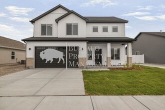 Building Photo - 670 S 2315 W
