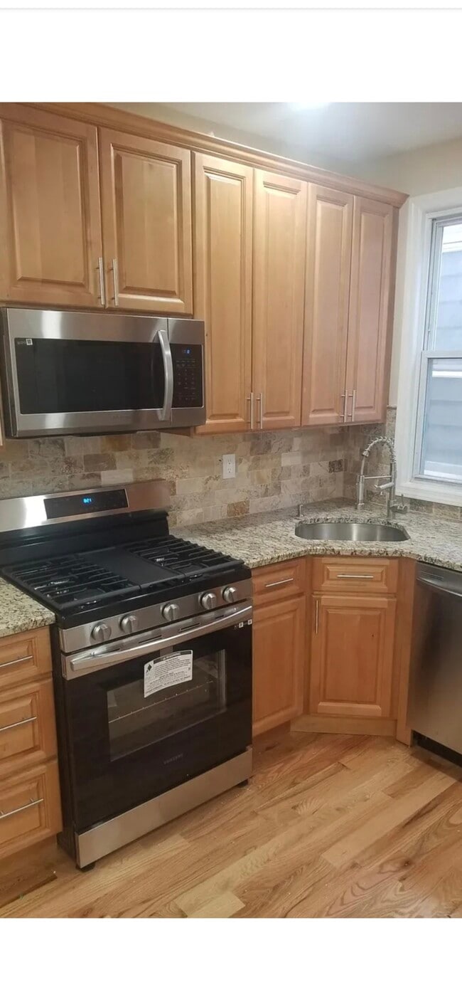 Foto del edificio - 489 Norwood St