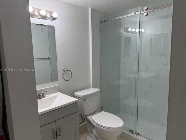 Foto del edificio - 8305 SW 152nd Ave
