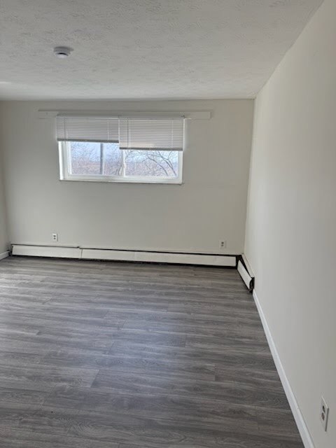 Foto del edificio - 2324 Iroll Ave