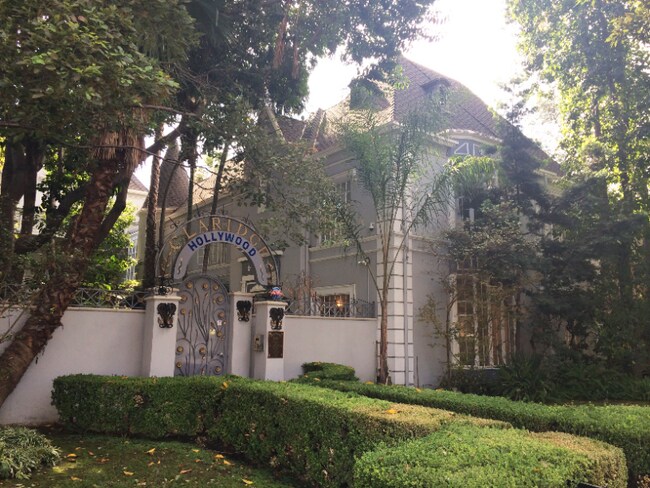 Foto del edificio - 6002-6010 Franklin Ave