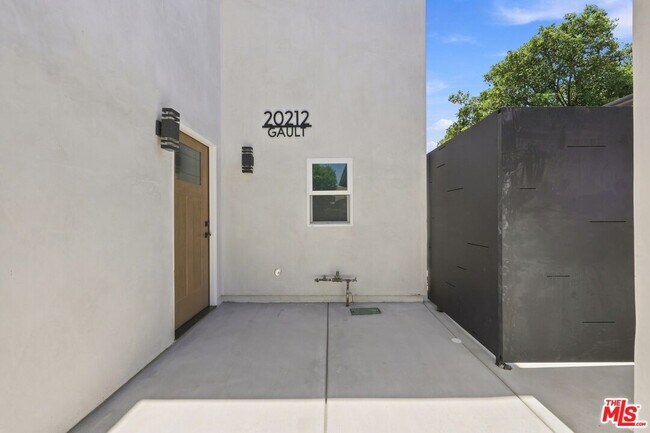 Foto del edificio - 20212 W Gault St