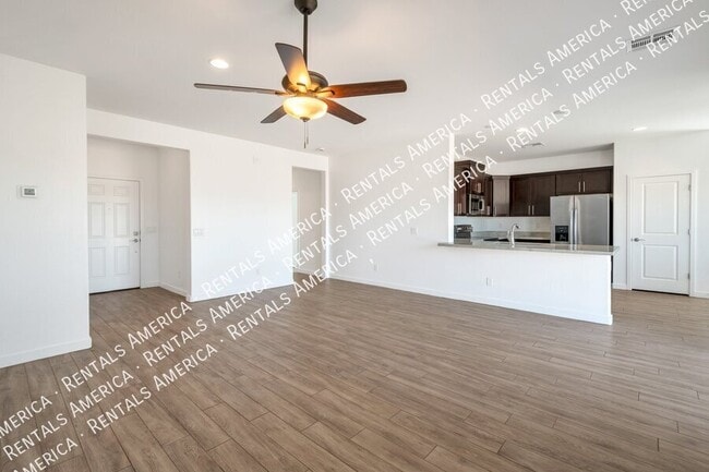 Building Photo - 35024 N Palm Dr