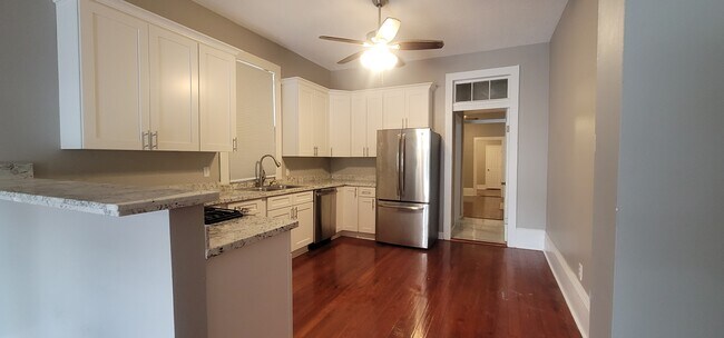 Building Photo - 8423 Cohn St