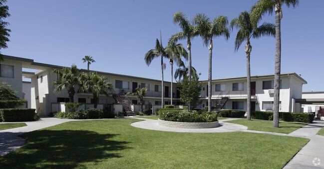 Building Photo - Sea Wind Apartments