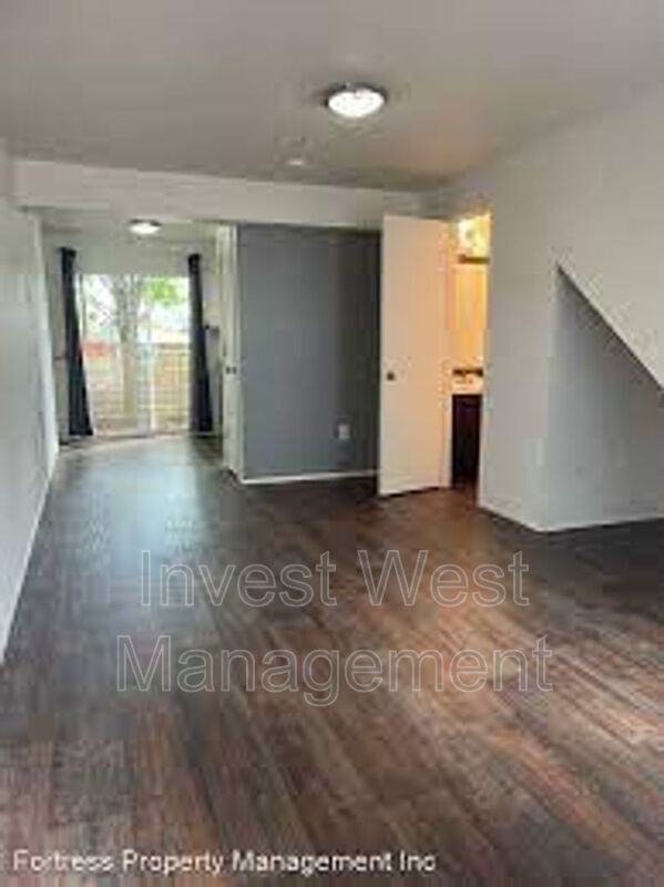 Building Photo - 9031 N Saint Louis Ave