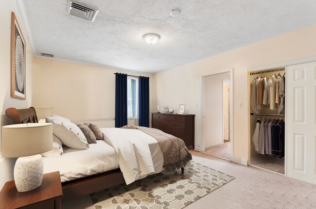 Foto del edificio - Spacious Duplex in the Heart of South Side Flats