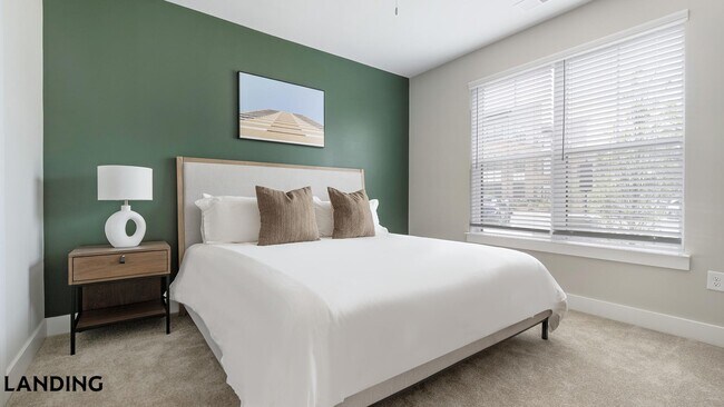 Foto del edificio - 5020 James Bradley Lee Wy