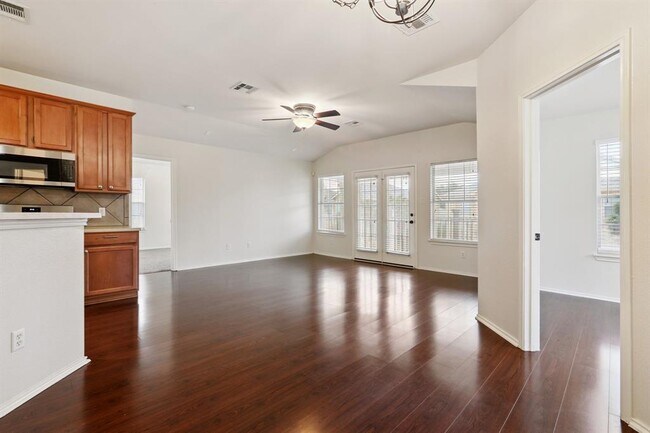 Foto del edificio - 16100 S Great Oaks Dr