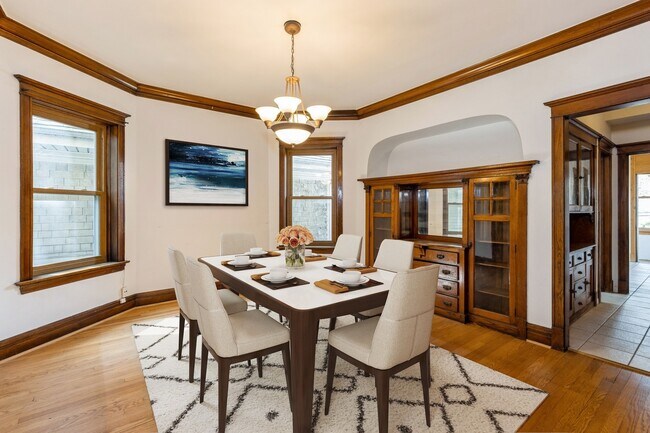Foto del edificio - 6538 N Bosworth Ave