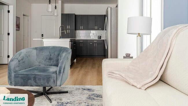 Foto del edificio - 650 N Main St