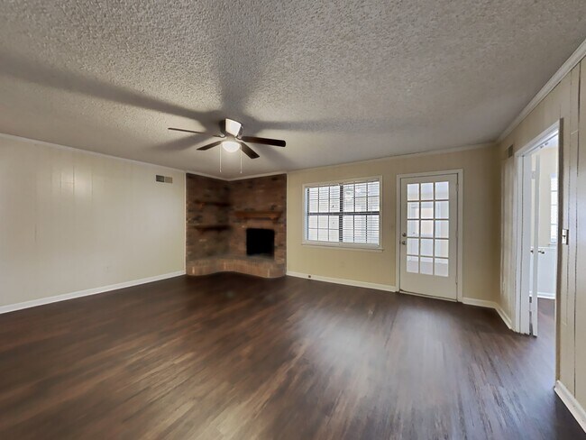 Building Photo - 3811 Misty Oak Drive