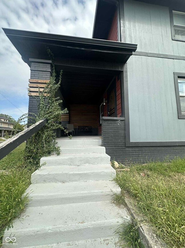 Building Photo - 3001 N Park Ave