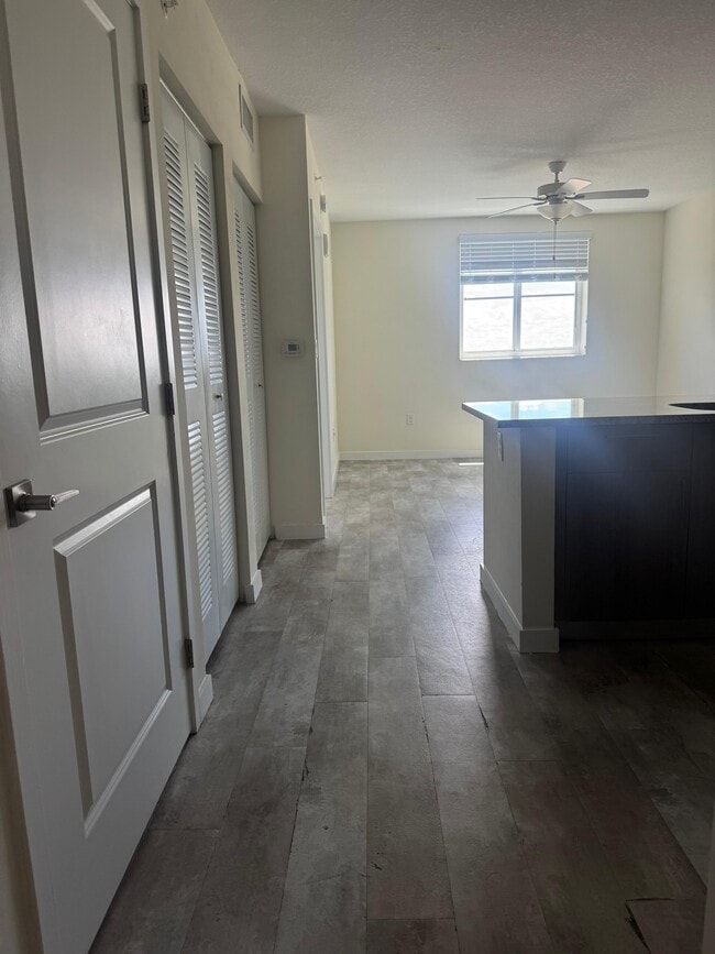 Foto del edificio - 11220 SW 2nd St