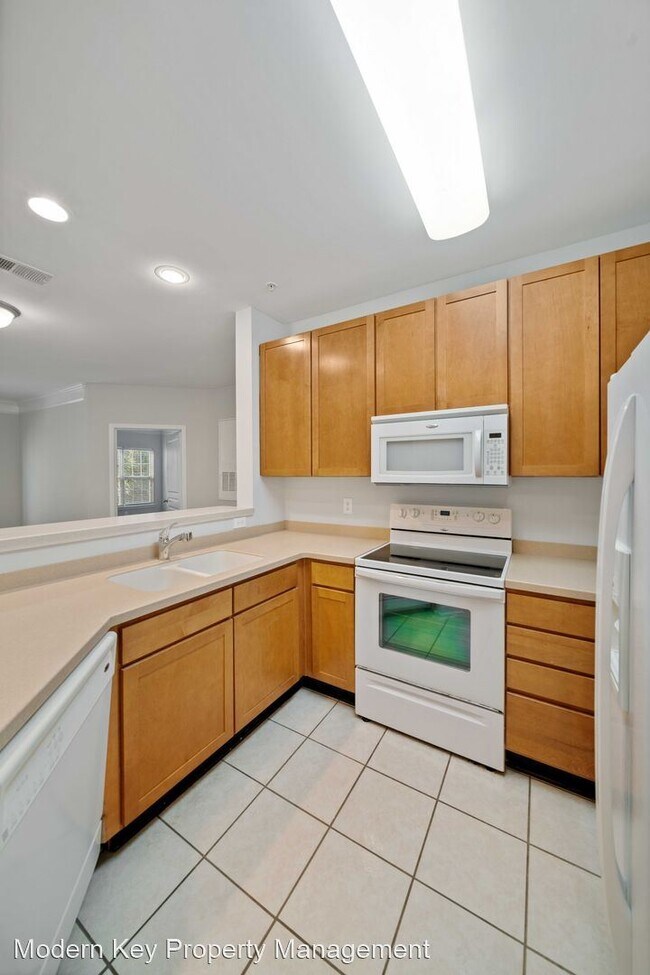 Building Photo - 2 br, 2 bath House - 1012 Basildon Road