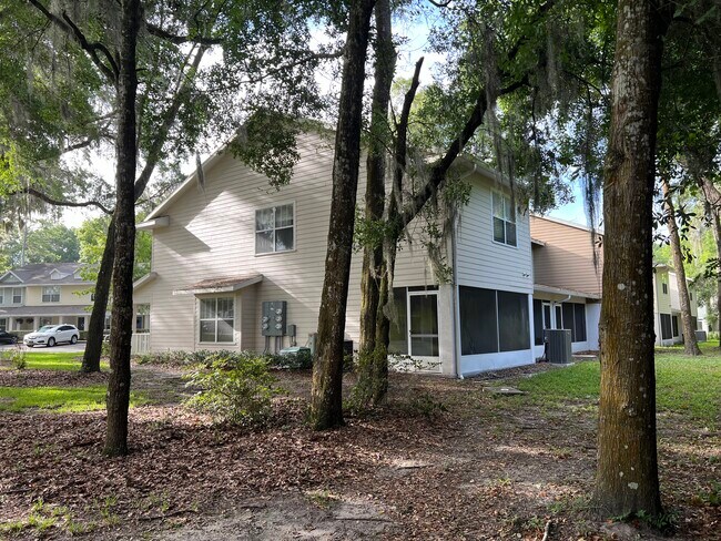 Building Photo - 4618 SW 48th Way