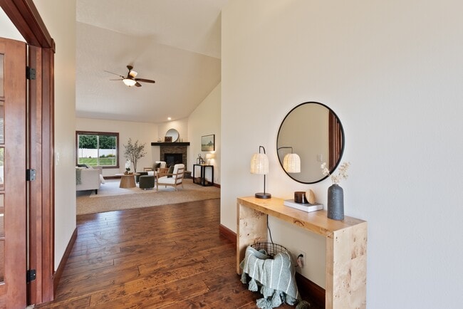 Building Photo - 1981 W Twinkling Star Rd