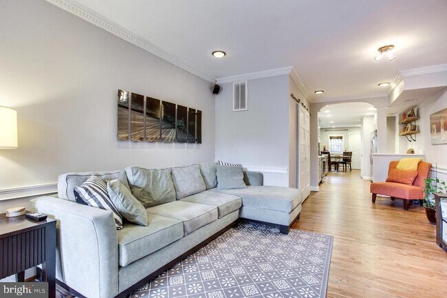 Foto del edificio - 1523 6th St NW