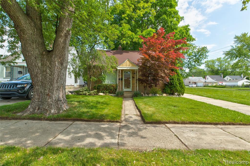 Primary Photo - 24612 Calvin St