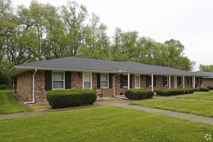 Primary Photo - 3389 S 14th 1/2 St