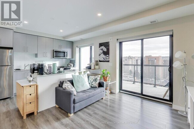 Photo du bâtiment - 15 Queen St S