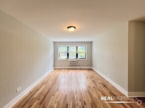 Building Photo - 696 Elm Pl