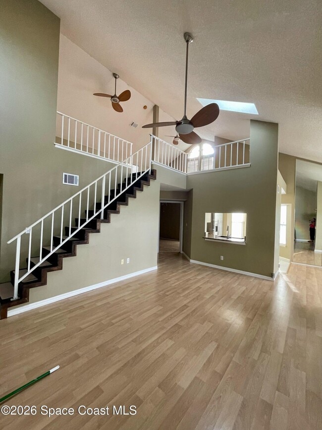 Building Photo - 4775 Lake Waterford Way