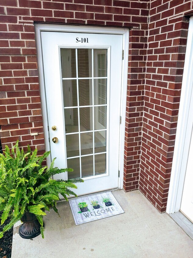 107 Manor Ave Unit SUITE 101, Bardstown, KY 40004 Condo for Rent in