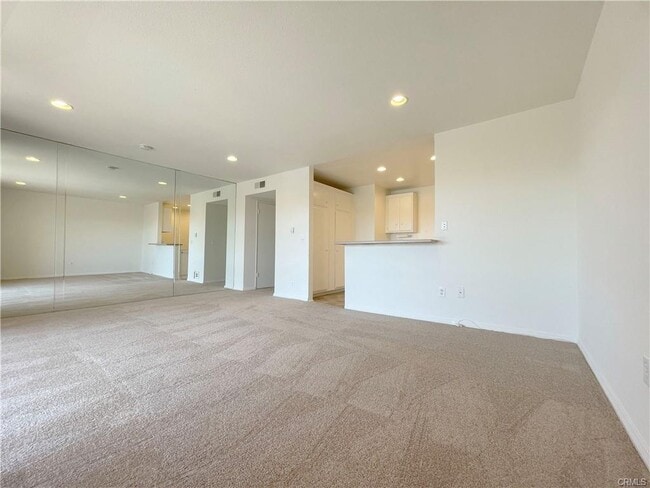 Building Photo - 26130 Narbonne Ave