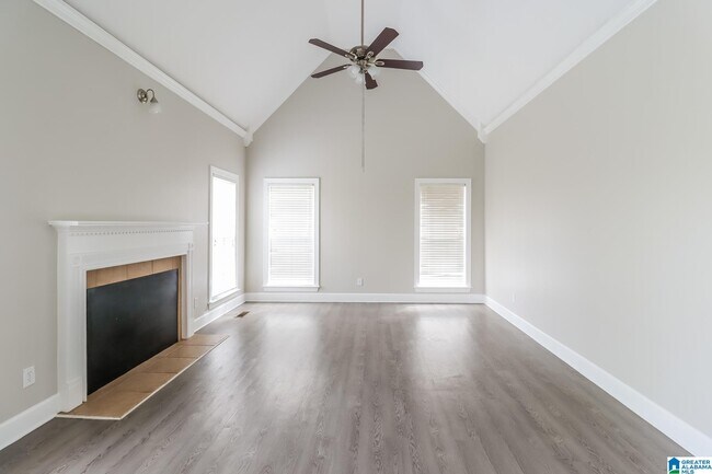 Building Photo - 3352 Chapel Hills Pkwy