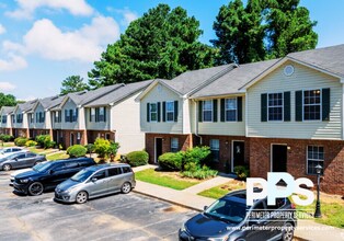 Building Photo - 350 WI Pkwy