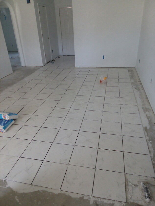 Building Photo - 4305 Hank Dr