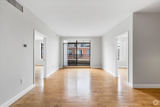 Building Photo - 110 Cypress St
