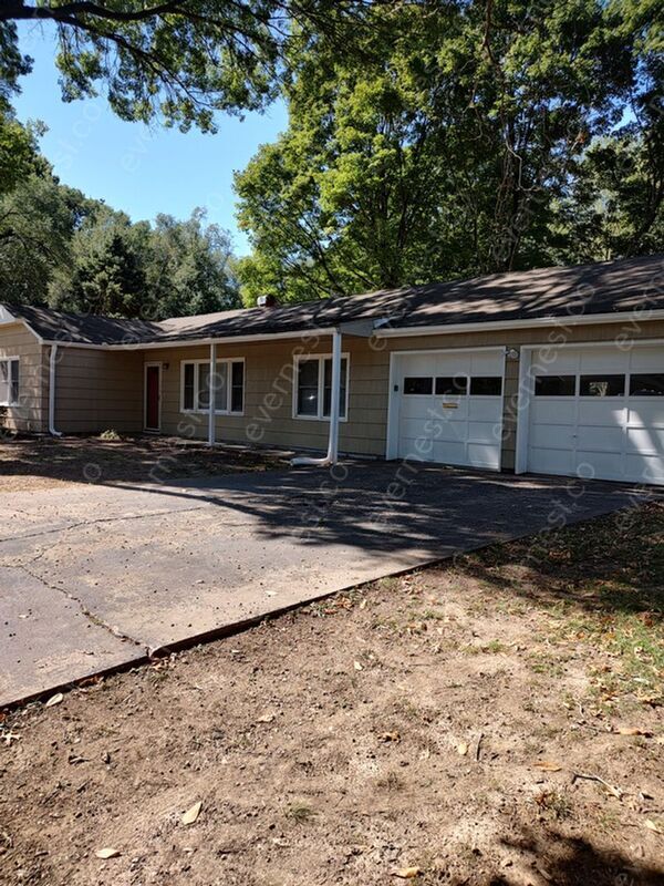 5200 Sterling Ave, Raytown, MO 64133 House Rental in Raytown, MO