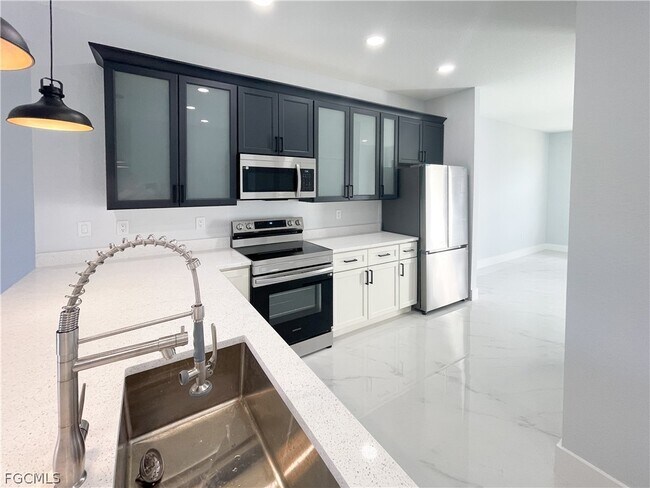 Foto del edificio - 517 Johns Ave