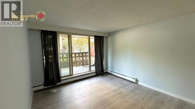 Building Photo - 9270-9270 Salish Ct