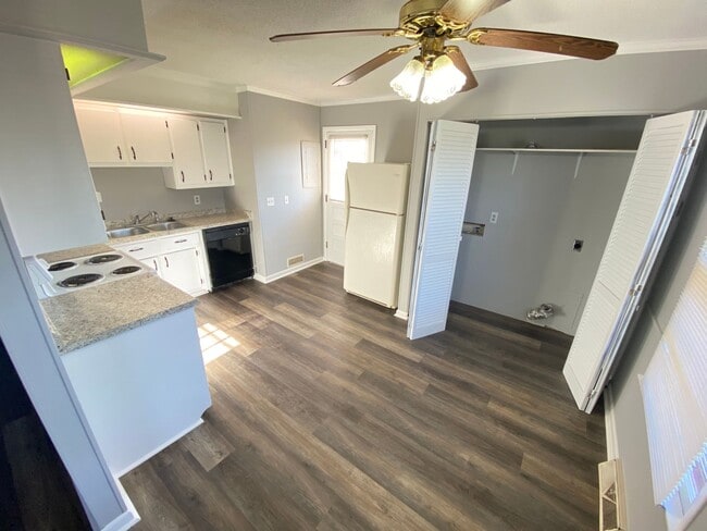 Building Photo - 135 Quita Cir