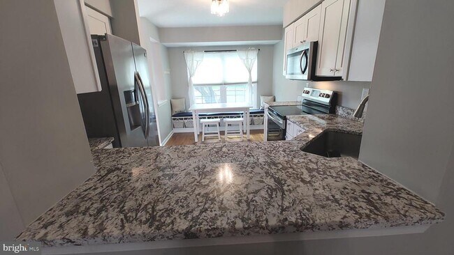 Foto del edificio - 442 Darby Ln